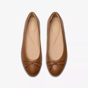 Clarks Lily Fawna Tan Leather Ballet Flats Size 8.5 M